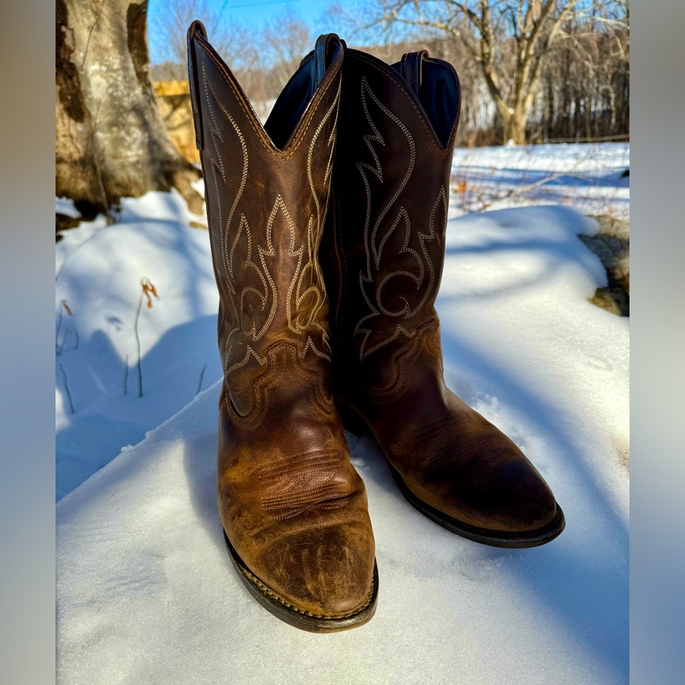 🏜️Western Boots🏜️ *Men’s, but Worn by a Woman* & Could Tell a Story…